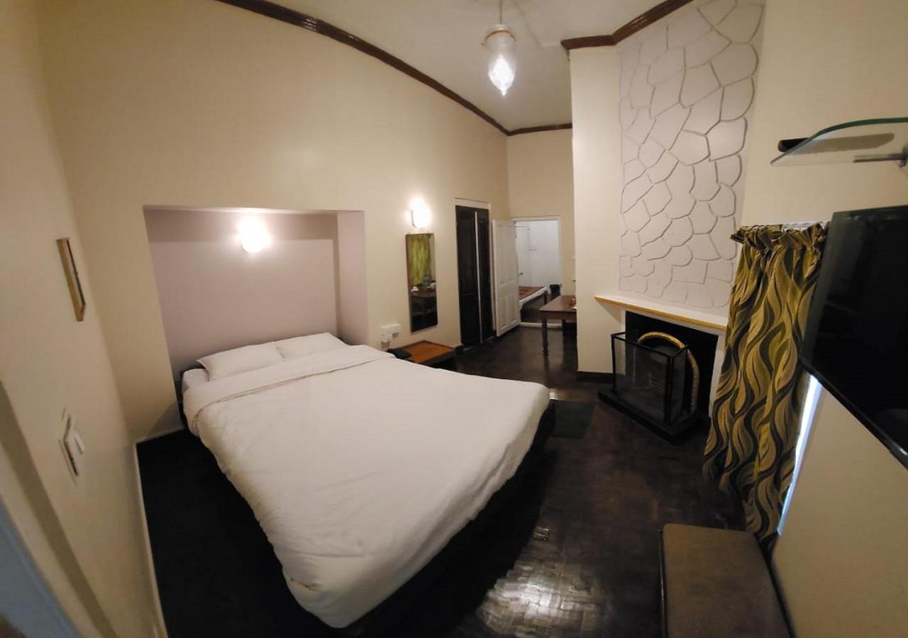 Ivanhoe Hotel Дарджилинг Екстериор снимка