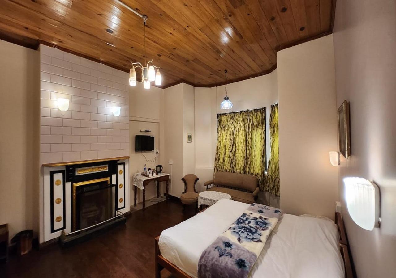 Ivanhoe Hotel Дарджилинг Екстериор снимка