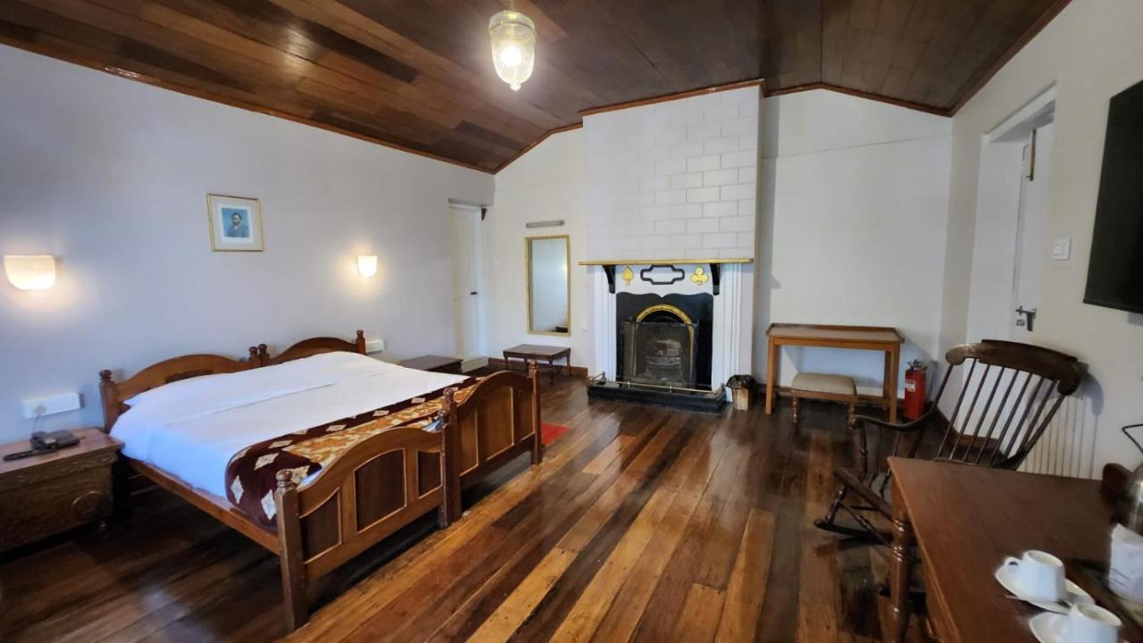 Ivanhoe Hotel Дарджилинг Екстериор снимка