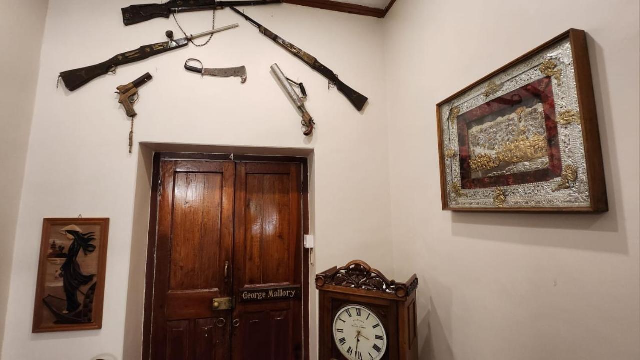 Ivanhoe Hotel Дарджилинг Екстериор снимка