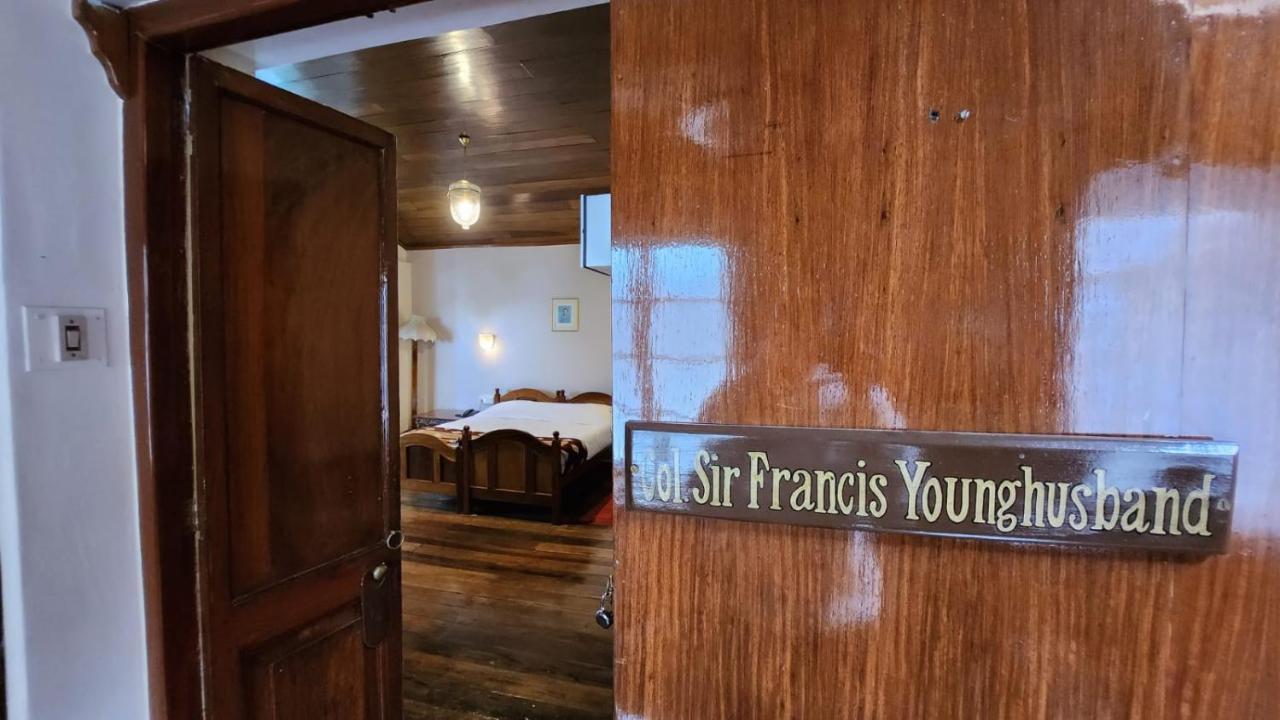Ivanhoe Hotel Дарджилинг Екстериор снимка