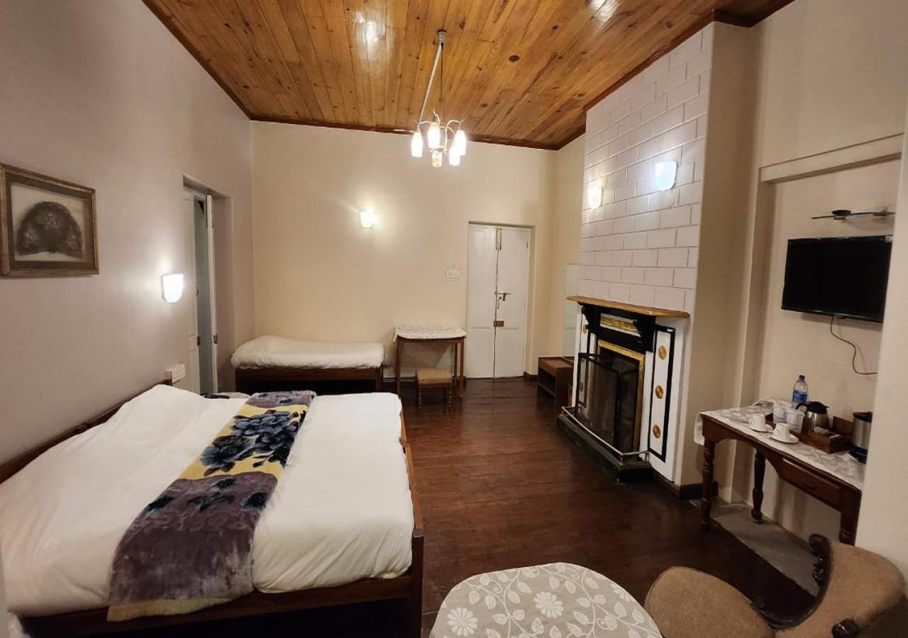 Ivanhoe Hotel Дарджилинг Екстериор снимка