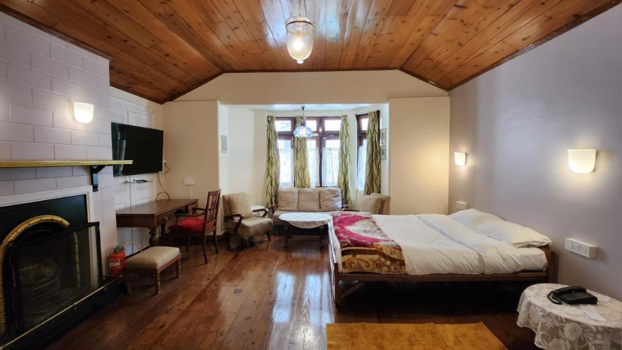 Ivanhoe Hotel Дарджилинг Екстериор снимка