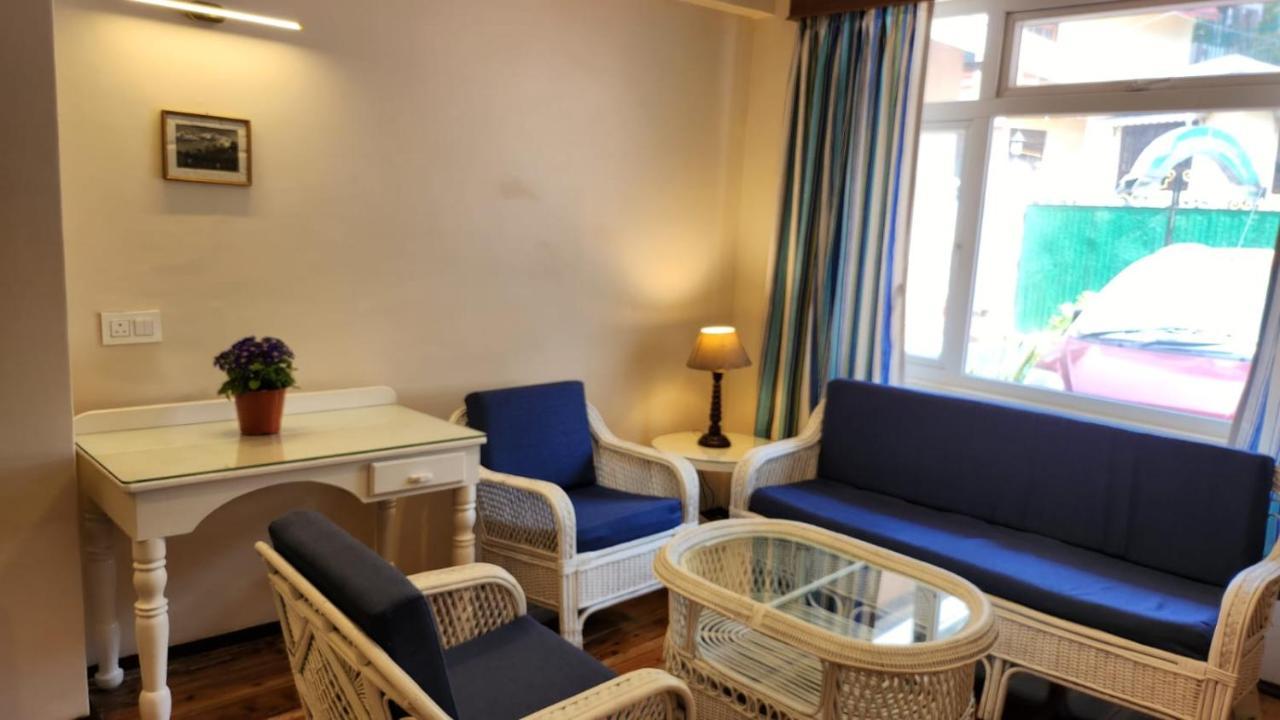 Ivanhoe Hotel Дарджилинг Екстериор снимка