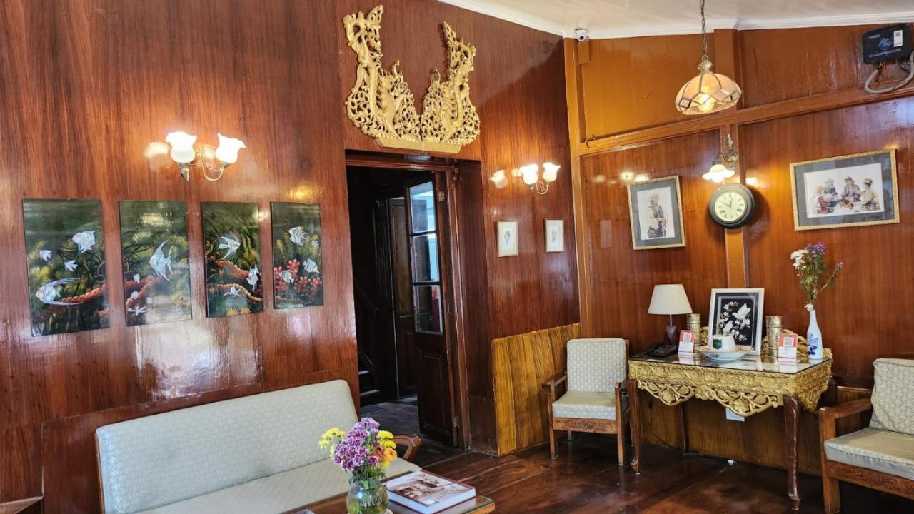 Ivanhoe Hotel Дарджилинг Екстериор снимка