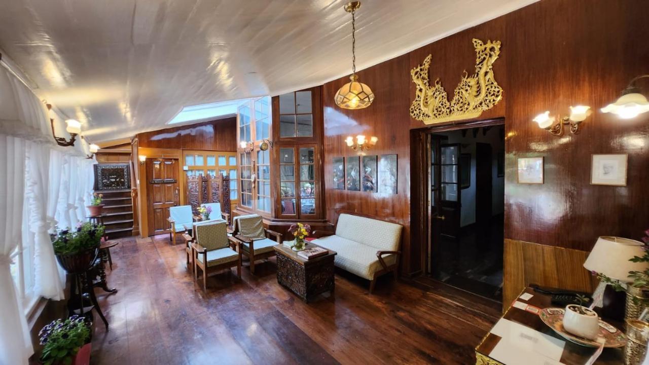 Ivanhoe Hotel Дарджилинг Екстериор снимка