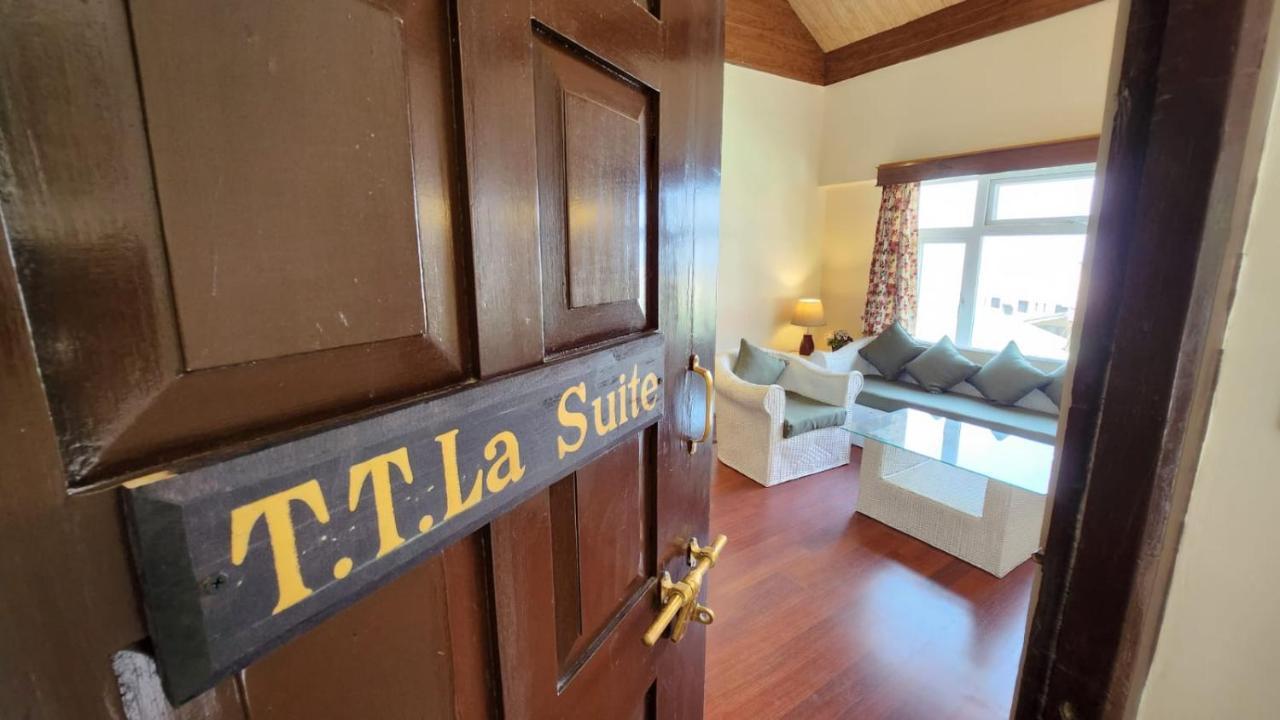Ivanhoe Hotel Дарджилинг Екстериор снимка
